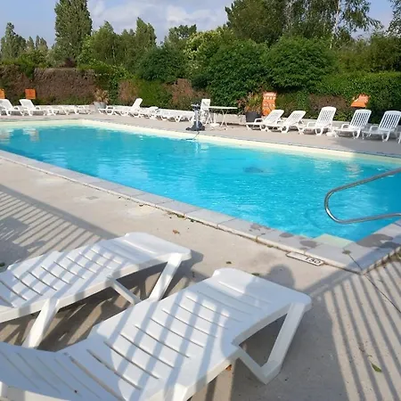 431 Emplacement Confort Aux Fontaines 3 Etoiles - 5 Personnes